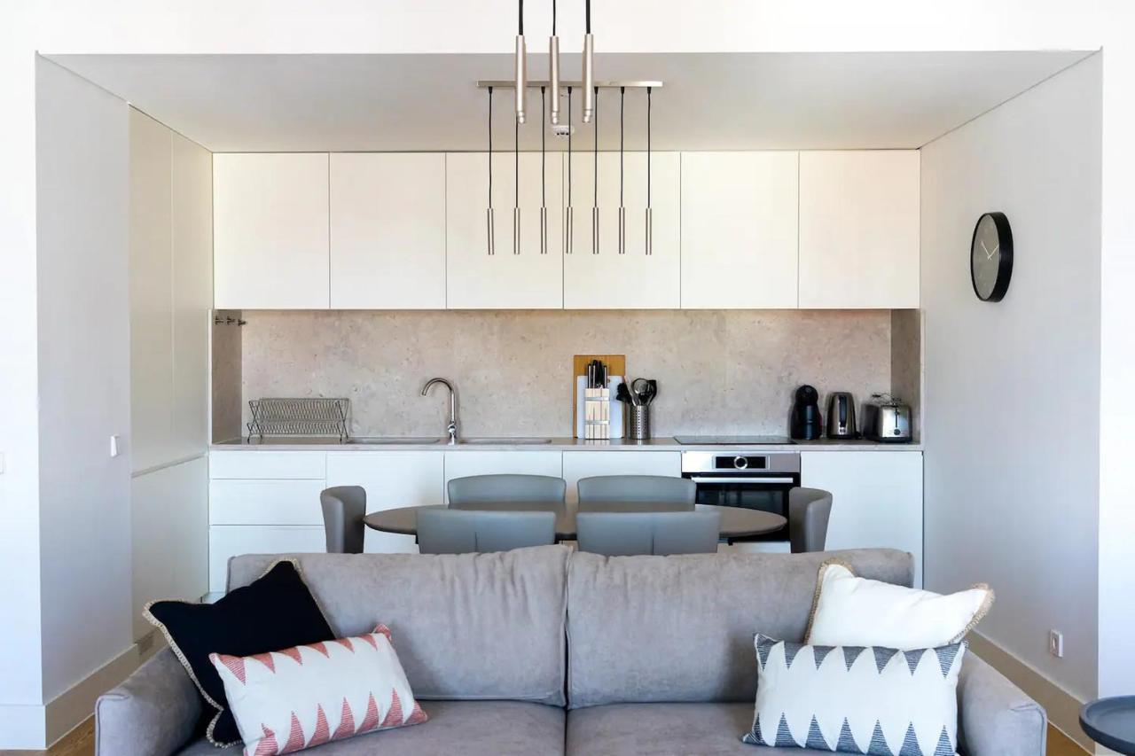 Flh Mouraria Art Apartment With Pool Lisbona Esterno foto