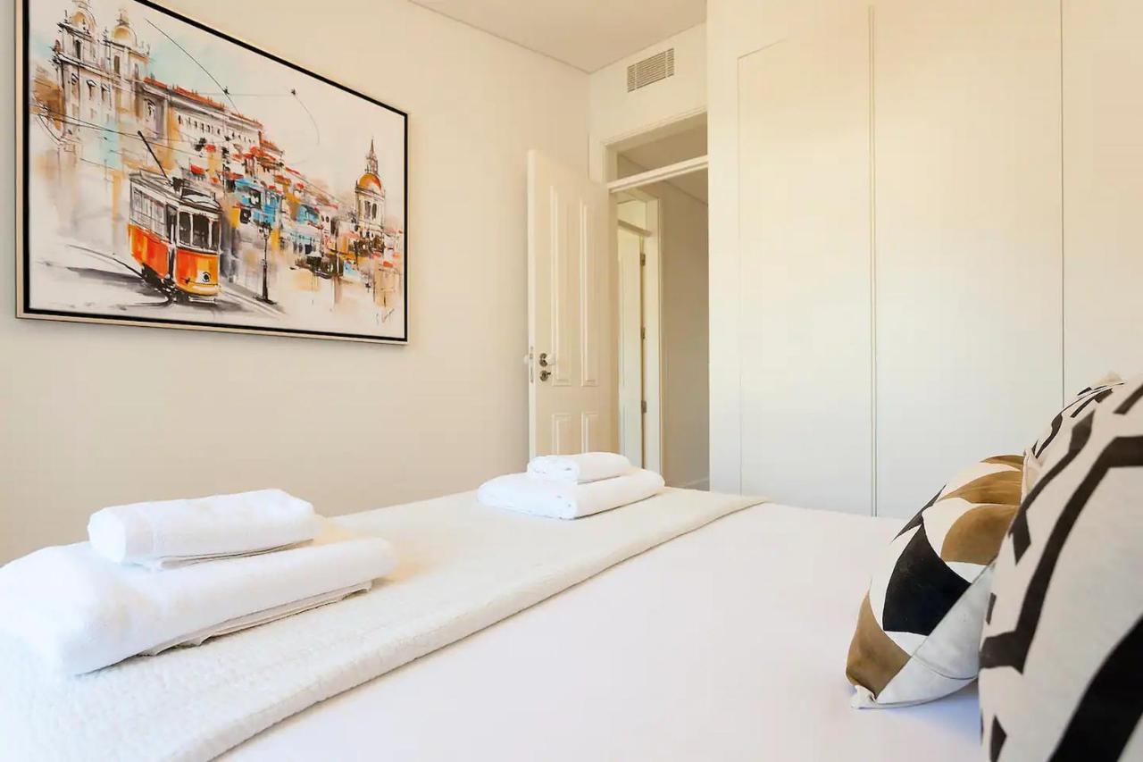 Flh Mouraria Art Apartment With Pool Lisbona Esterno foto
