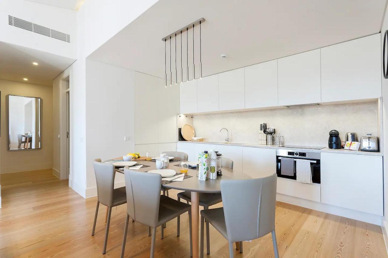 Flh Mouraria Art Apartment With Pool Lisbona Esterno foto